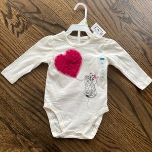 Adorable 6-9 Month Baby Heart & Kitten Brand New Onesie